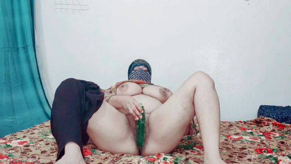 Sexy Indian Busty Milf With Perfect Natural Tits - India on breastful.com