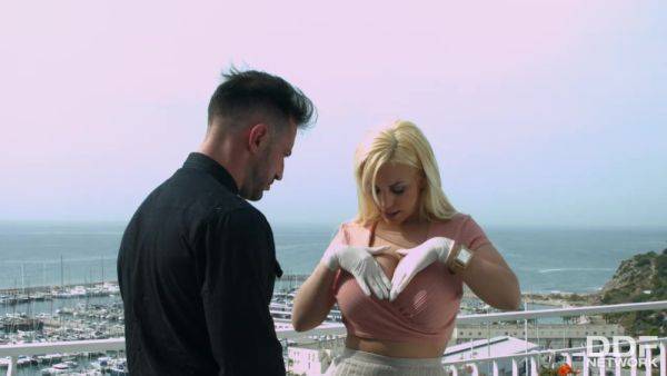 Busty Blondie Blows Big Dick - PornWorld on breastful.com