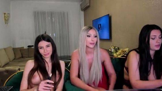 Wet Busty Blond Vs Slim Brunette Lesbian on breastful.com