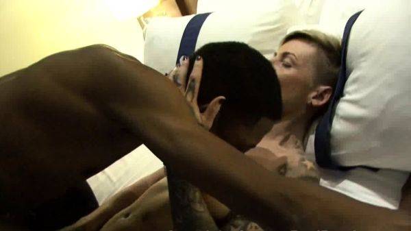 Busty blonde milf fucking in black stockings on breastful.com