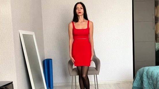 Amateur busty brunette masturbates and does hand job on breastful.com