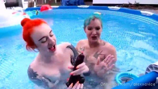 Big boobs girl busty webcam nice on breastful.com