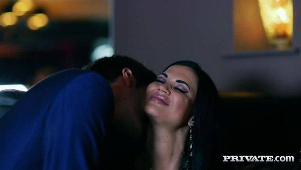 Busty Beauty Jasmine Jae Gets Finished Off Private Style on breastful.com