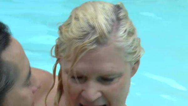 Fuck with Busty Hot Woman in Swimming Pool on breastful.com