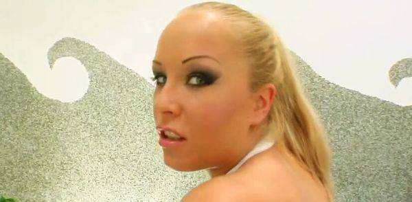 All Internal Busty Jessica lets those cocks run through on breastful.com