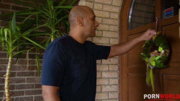 Hardcore interracial sex with busty Chloe Lamour cumming hard on dark man meat GP1320 - PornWorld on breastful.com