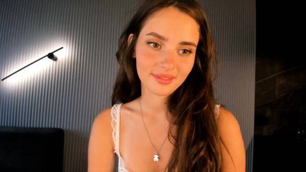 Hot Busty Webcam Babe Masturbate Solo on breastful.com