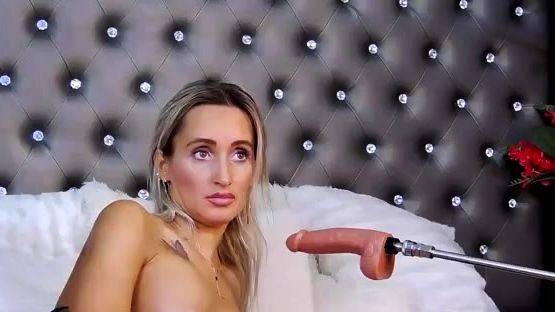 Big boobs girl busty webcam nice on breastful.com