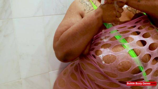 Simone Thyke - Bubble Busty Suds Intro Clip 2 on breastful.com