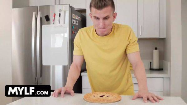 Kinky sonnie free uses his busty stepmother Crystal Clark to cure his aching testicles - freeuse milf on breastful.com