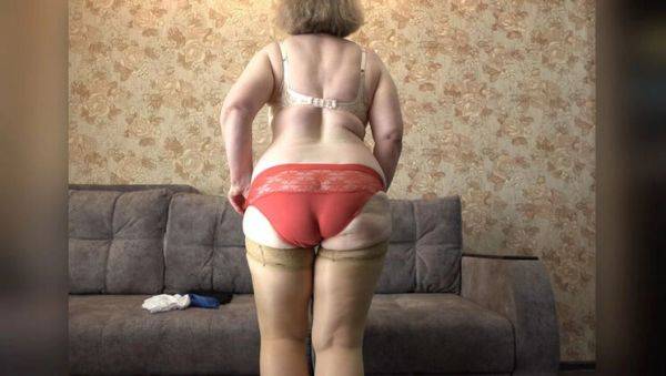 Busty MILF with huge natural tits shakes big ass in sexy lingerie - PAWG amateur homemade on breastful.com