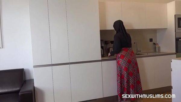 Busty Muslim BBW Krystal Swift Fucks Step Brother In Law on breastful.com