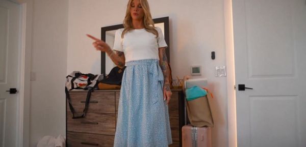Hot busty MILF Gets Creampied After Sharing Bed on breastful.com