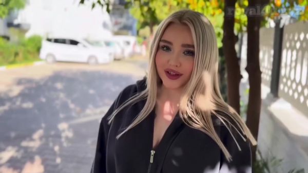 Busty Blonde Teen 18+ Fucked On The First Date on breastful.com