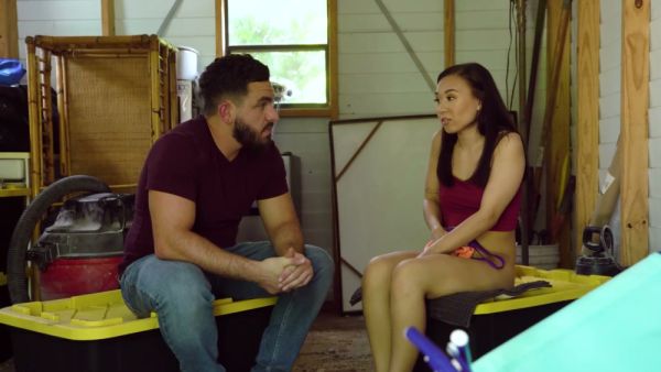 Passionate outdoor encounter ends with a facial after being caught in the act on breastful.com