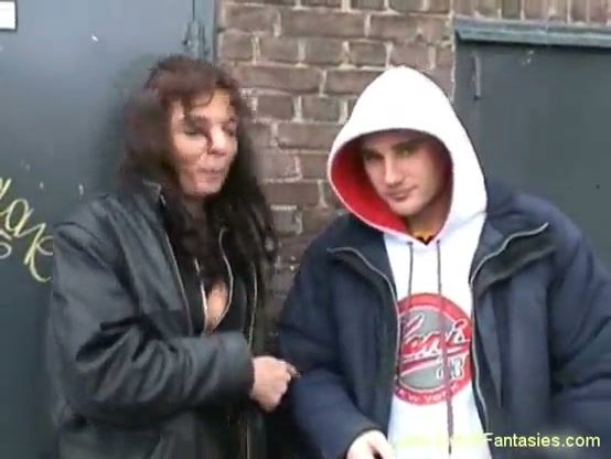Dutch fetish lover in leather dominates rough vintage session - Netherlands on breastful.com