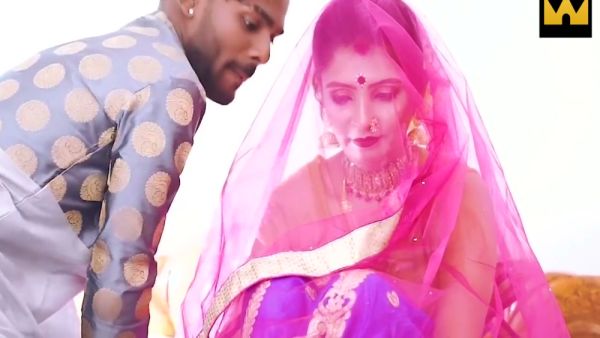Indian wife cheats with ebony lover in passionate bedroom encounter - India on breastful.com