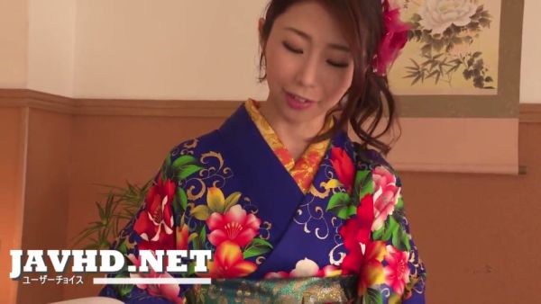 Uncensored Japanese mature woman sheds kimono for hardcore couch session - Japan on breastful.com