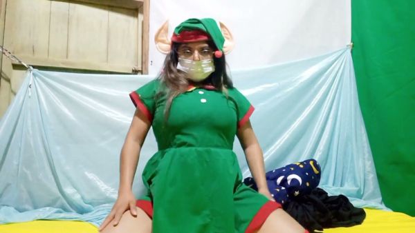 Mature fantasy elf spreads wide and plays with herself in vibrant costume on breastful.com