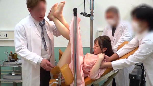 Japanese patient faces a gangbang of hungry doctors during her medical exam - Japan on breastful.com