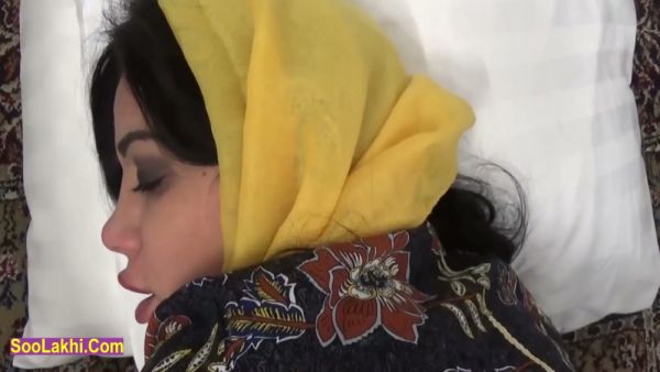 Turkish milf pleasures herself with a black dildo at home - Turkey on breastful.com