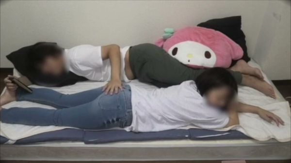 Two Japanese girls spend their day off in bed with a strapon, squirting and pissing - Japan on breastful.com