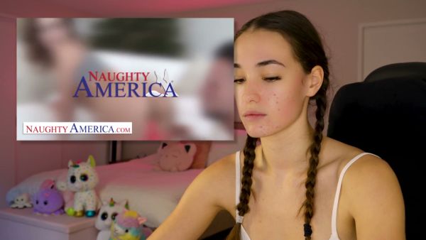 Petite brunette teen loses herself in a steamy solo session while playing Geoguessr on breastful.com