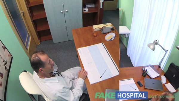 Female doctor gives male patient an intimate exam with oral sex and cumshot to face - Czech Republic on breastful.com