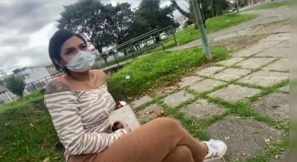 Naive woman pays a masked stranger for rough sex and oral in a parody encounter - India - Colombia on breastful.com