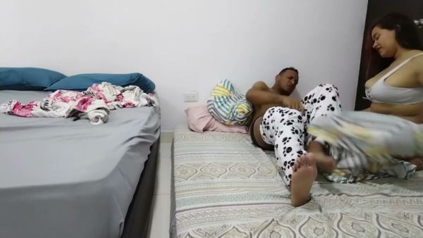 Skinny Colombian redhead mounts her dark-skinned stepbrother after one night sharing a room - Colombia on breastful.com