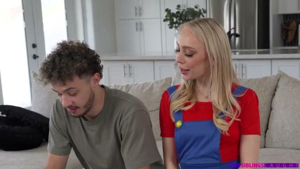Step-sister earns creampie reward after winning video game challenge on breastful.com