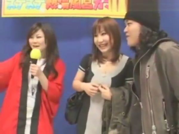 Asian contestants face off in a steamy Japanese game show challenge - Japan on breastful.com