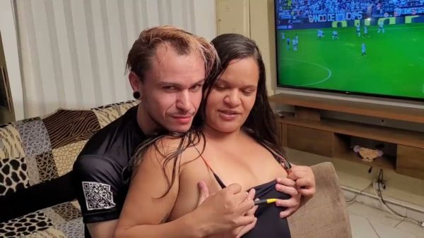 Curvy Latina with prominent buttocks enjoys oral from a man while another watches on breastful.com