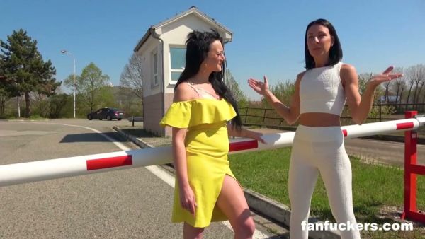 Czech star Mia Darklin gives a handjob and takes doggy style outdoors - Czech Republic on breastful.com