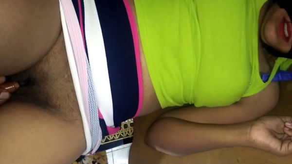 Sri Lankan couple heat up with intense foreplay and deep oral pleasure - India - Sri Lanka on breastful.com