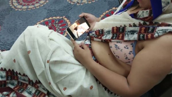Woman caught in private moment with baby photo gets intimate with her partner on breastful.com