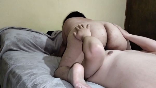 Plump BBW rides her partner's face with deep grinds in bed on breastful.com