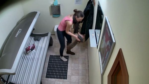 Czech woman masturbates openly in a public solarium - Czech Republic on breastful.com