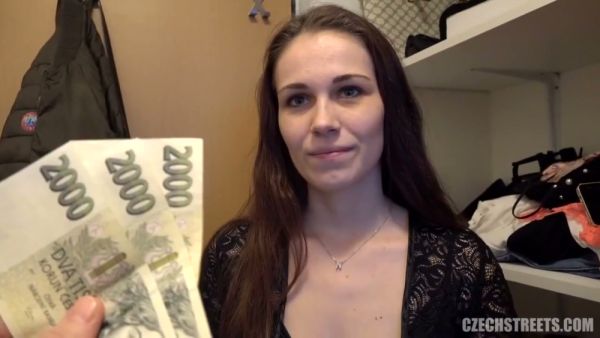 Brune­tte takes deep throat and bare­back anal in pas­sionate POV session on breastful.com