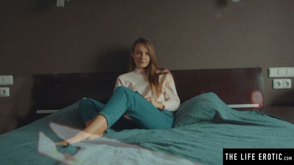 Immersive VR journey through bondage and solo domination fantasies - Russia on breastful.com