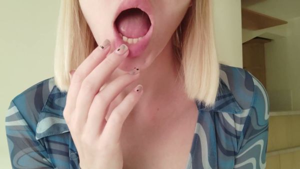 Blonde explores her body from feet to pussy to ass in solo fetish session on breastful.com