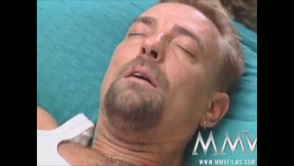 Amateur shoot turns to hardcore with facials and deep blowjobs on breastful.com