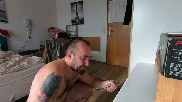 Alone man jerks off while fingering his ass and swallows his own cum on breastful.com