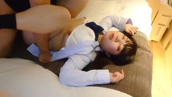 Young Asian amateur takes it deep in the bedroom with a steady rhythm - Japan on breastful.com