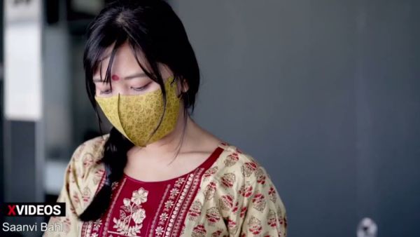 Skinny South Asian maid in traditional dress gets taken by her boss in the office - India - Pakistan on breastful.com