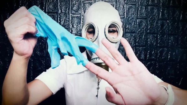 Russian latex mistress whispers through a medical gasmask in an ASMR session - Russia on breastful.com